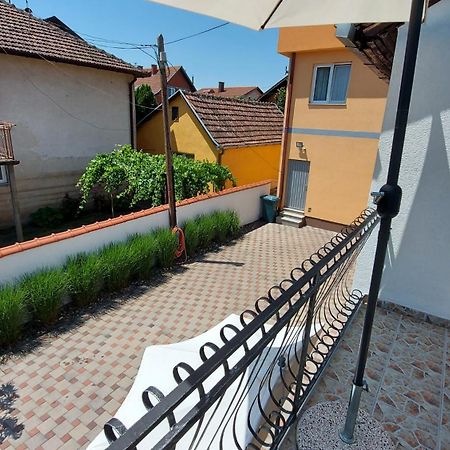 Apartment Kapetanovic Bosanski Samac Szoba fotó