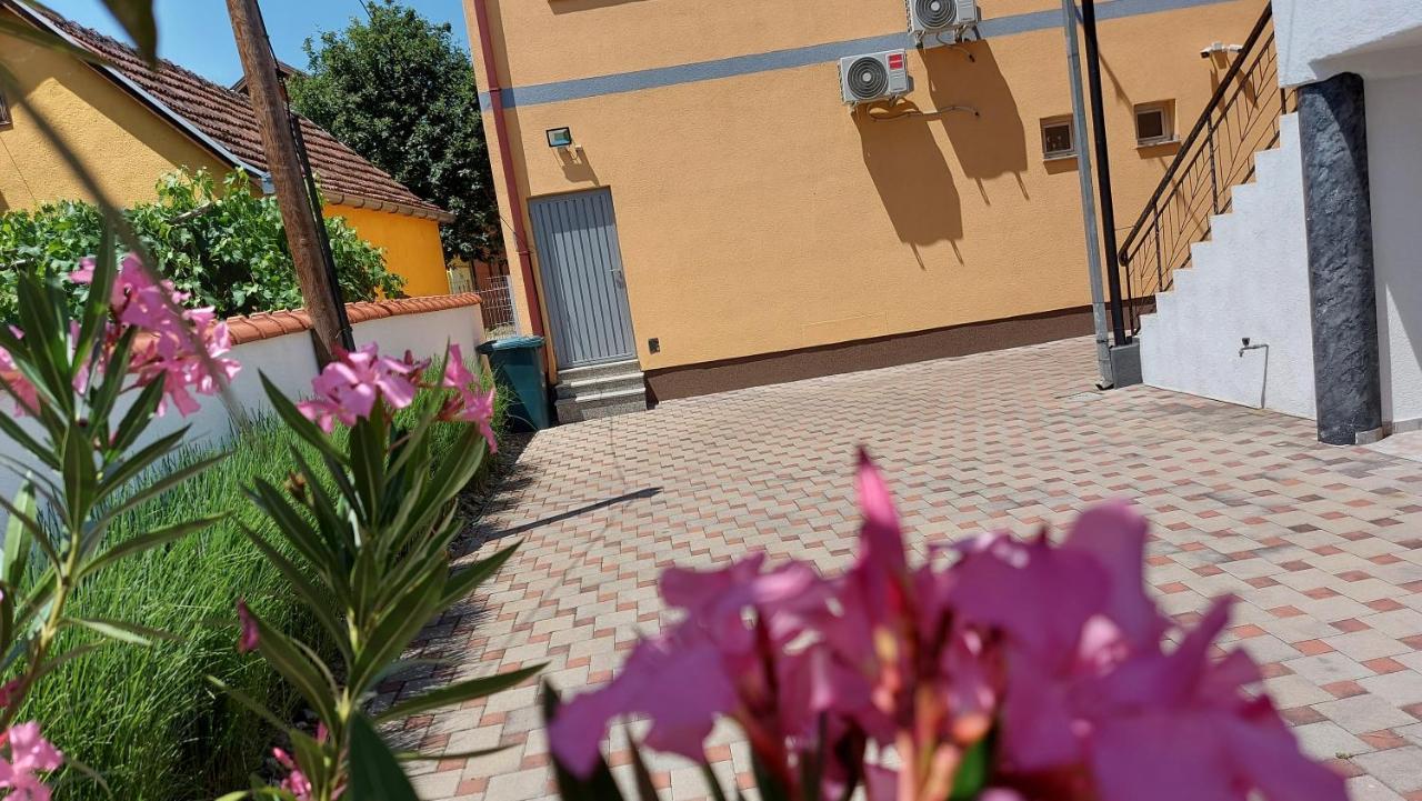 Apartment Kapetanovic Bosanski Samac Kültér fotó